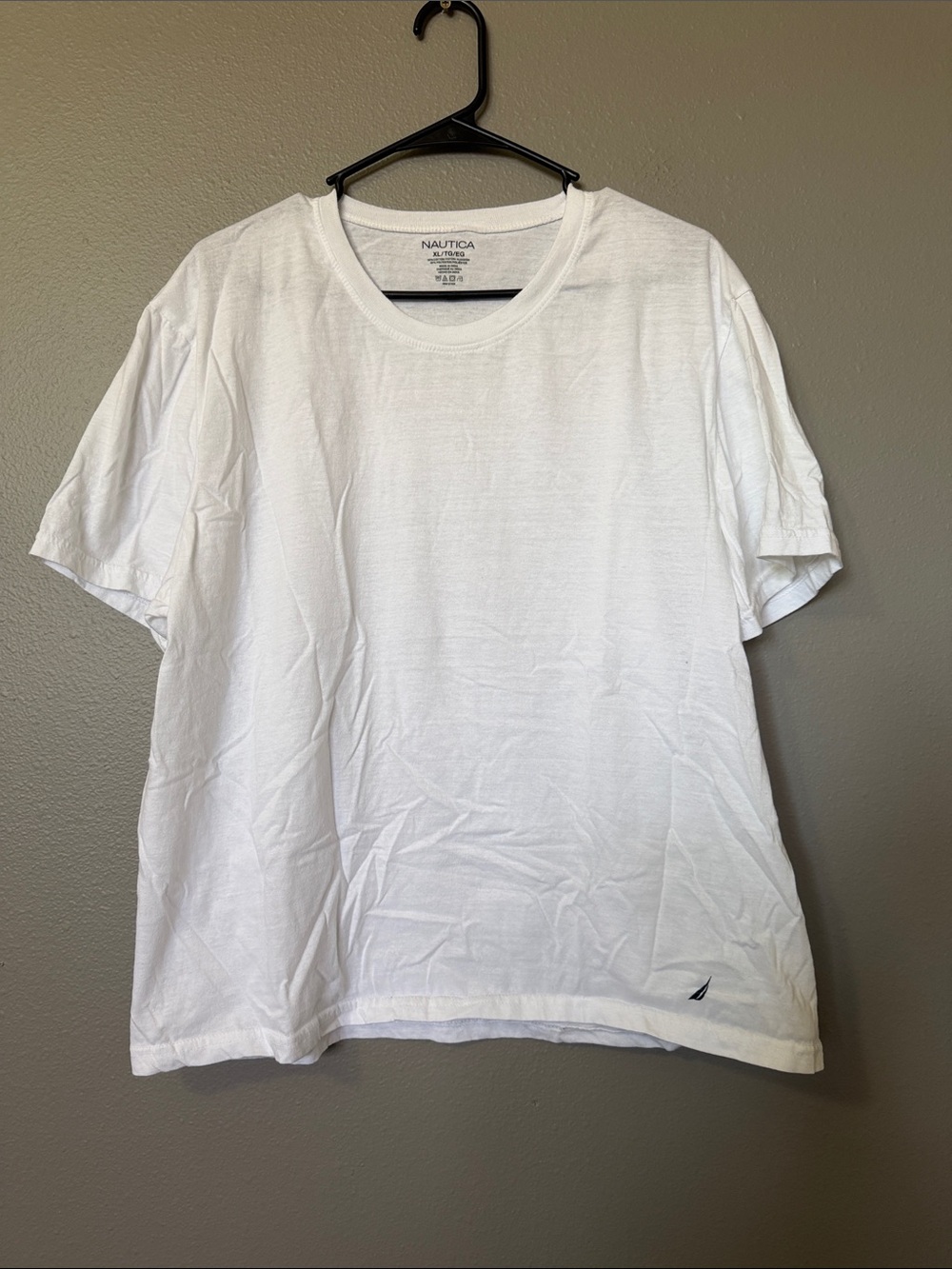 Men’s Nautica White Short Sleeve Crew Neck T-Shirt set of 3